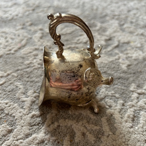 VINTAGE TINY SILVER PLATE MINI CREAMER - Picture 3 of 3